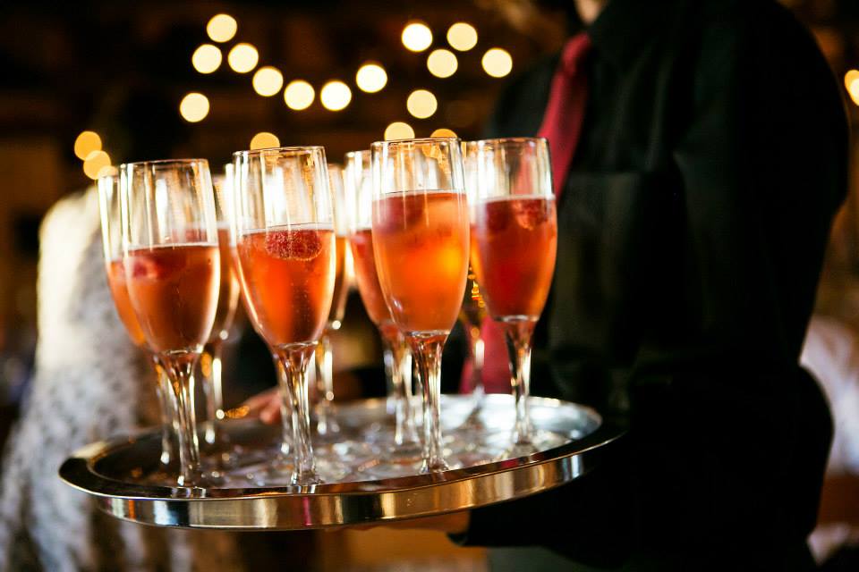 You Must Avoid Making These Wedding Cocktail Mistakes