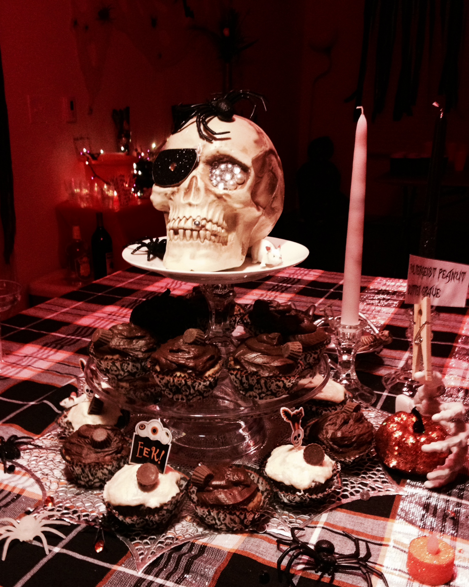cupcakes and skull